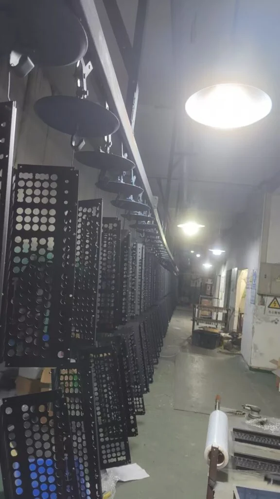 In June we saw some more production photos, this time of the powdercoating process of the top inner assemblies and the completed bottom inner assemblies.