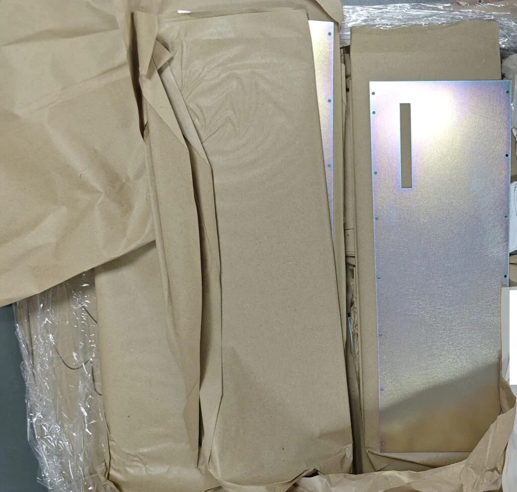 In June we saw some more production photos, this time of the powdercoating process of the top inner assemblies and the completed bottom inner assemblies.