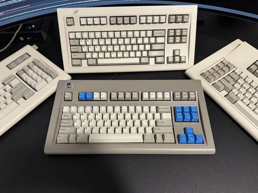 With permission I am posting some nice photos of the FSSK at home with a family of original IBM keyboards, including a Model F Unsaver! I like the placement of the Model F badge on the FSSK. Reminds me of the raised badge on the IBM 4704 promotional prototype photos posted a while back.
