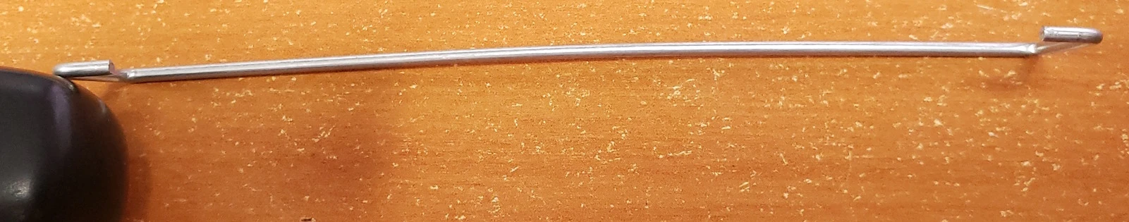Model F Manual 14 Spacebar wire positioning relative to metal tabs